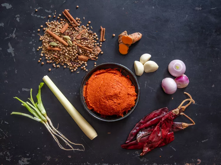 thaiyellowcurrypaste.webp|300